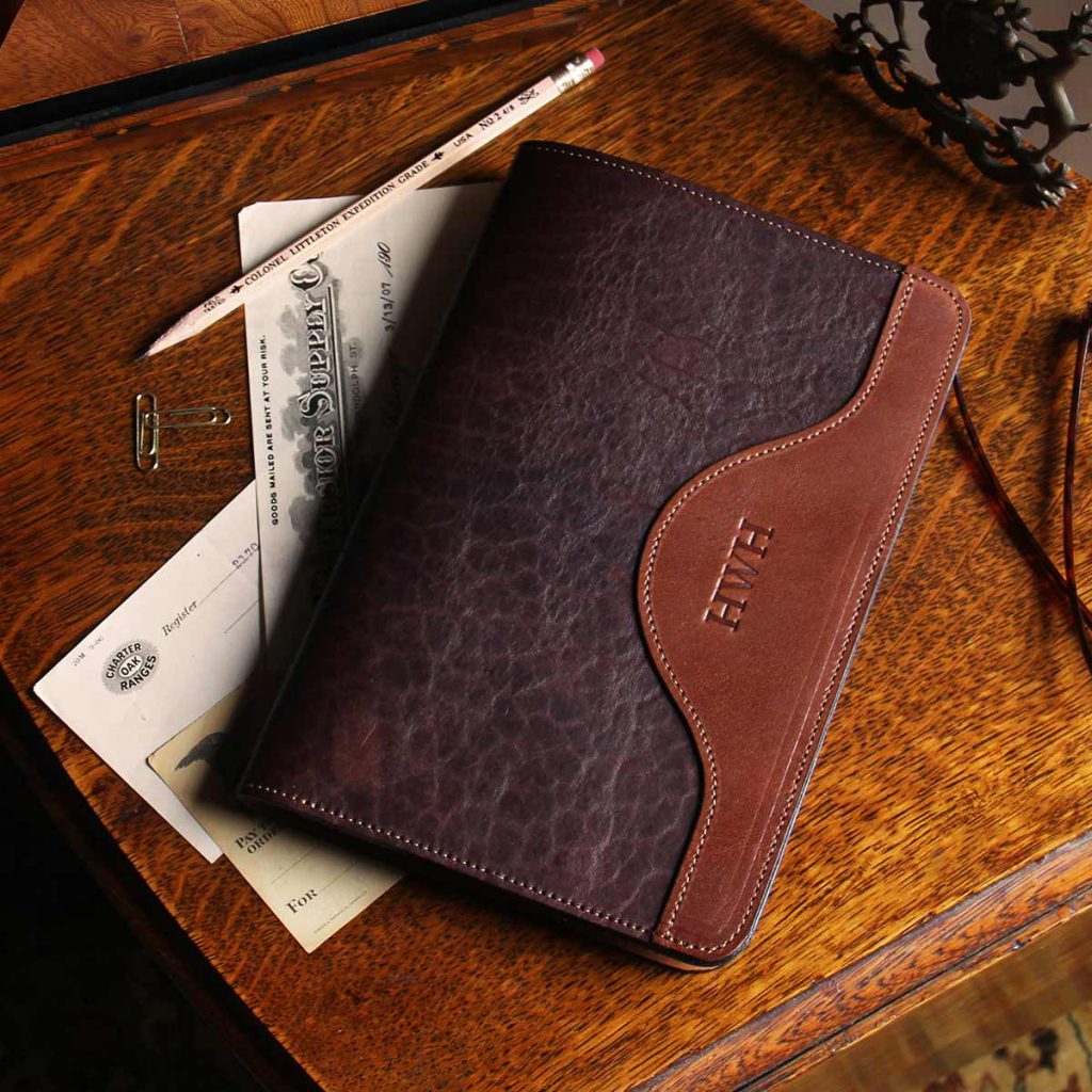 Col. Littleton Men's Classic Design Leather Billfold Wallet